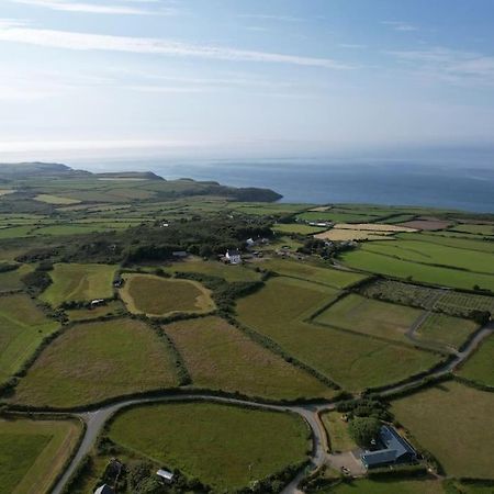 The Hut@Trefechan Wen - Coastal Coziness! Goodwick Экстерьер фото